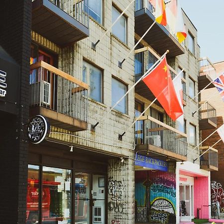 Kensington College Backpackers Vandrarhem Toronto Exteriör bild