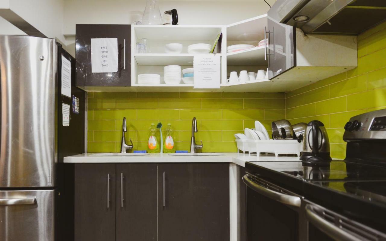 Kensington College Backpackers Vandrarhem Toronto Exteriör bild