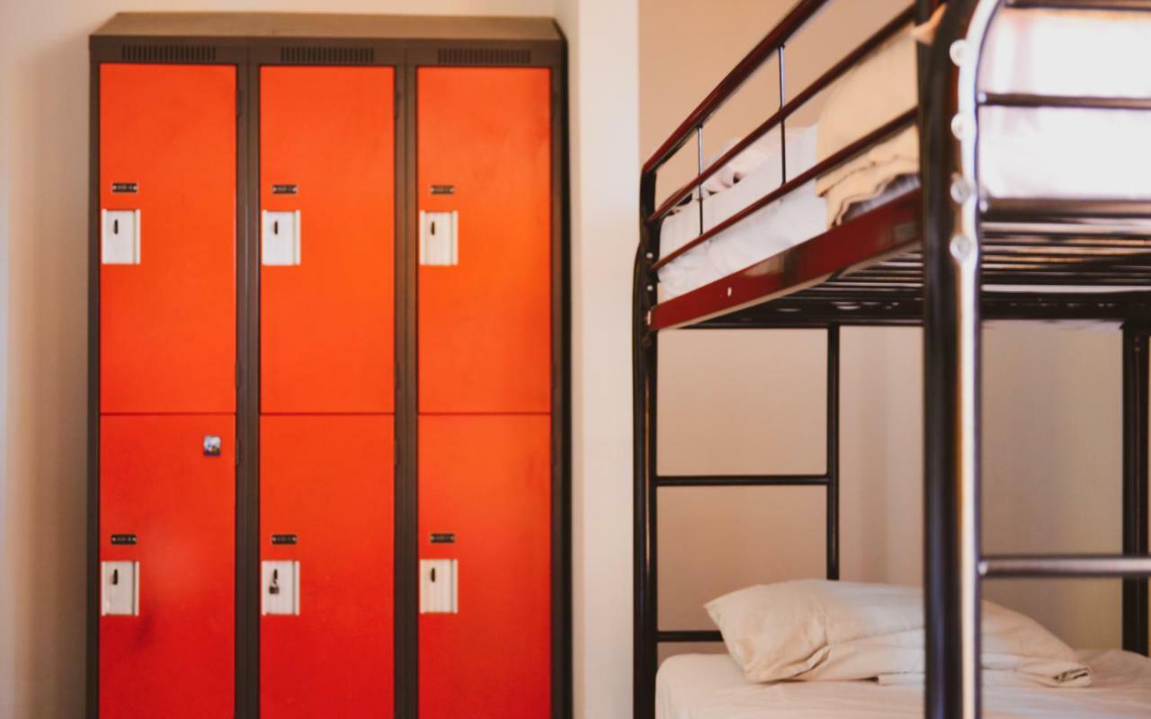 Kensington College Backpackers Vandrarhem Toronto Exteriör bild
