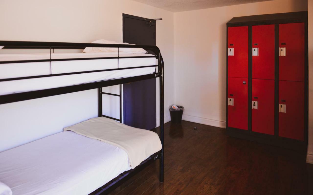 Kensington College Backpackers Vandrarhem Toronto Exteriör bild